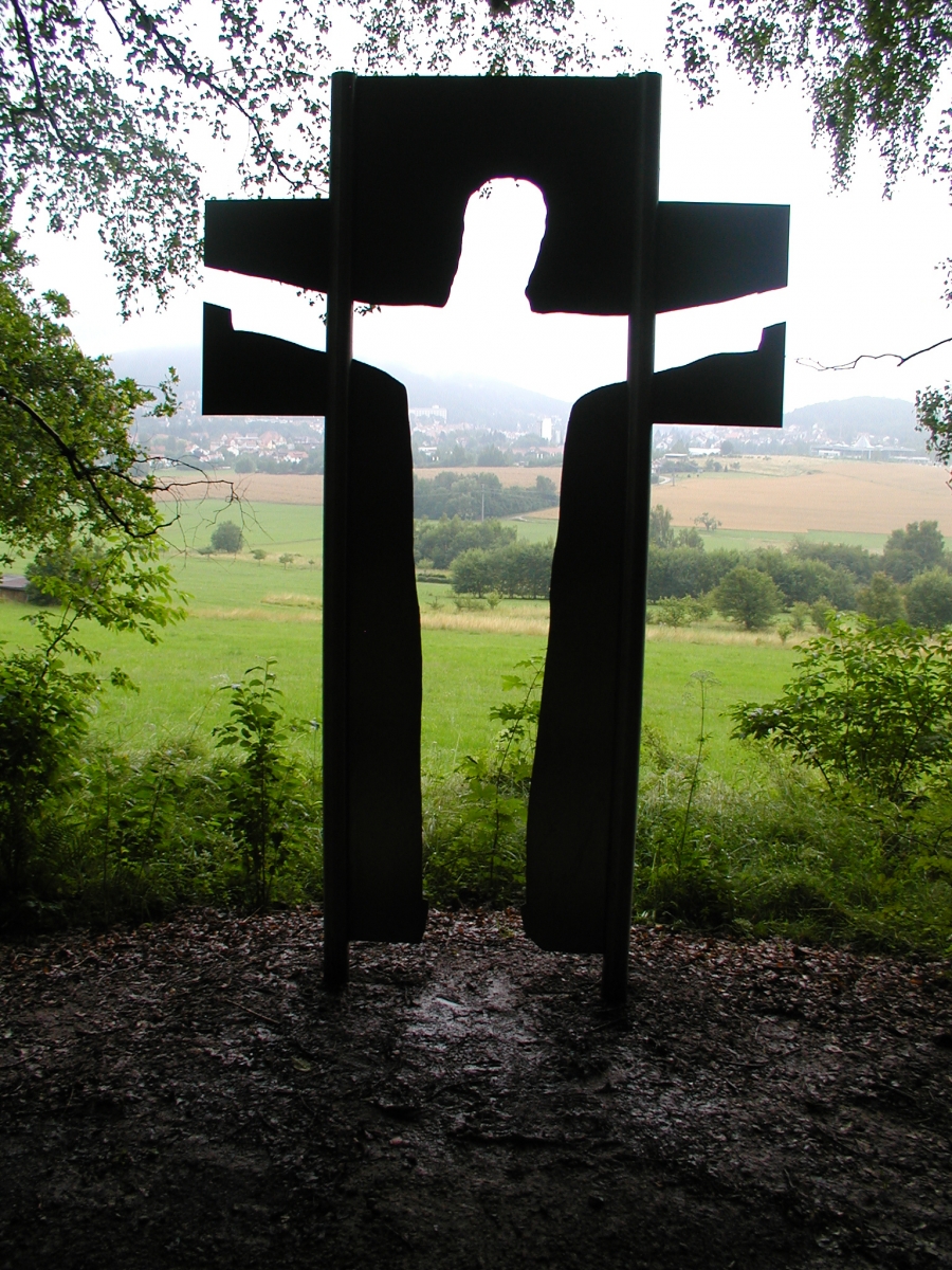 Kunstwerk 05-Ausblick-b-auf dem Weg Der Besinnung in Bad Kissingen, Künsterl Helmut Droll, Foto Brigitte Droll
